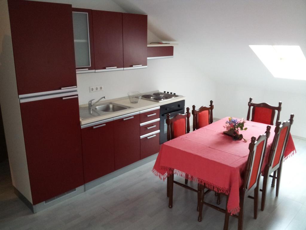 Apartments Angie Biograd Na Moru Rum bild